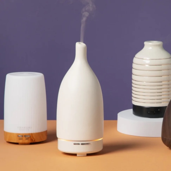 Saje Aroma Om White Diffuser Wellness Purify Humidifier Extra Oils - Picture 5 of 5